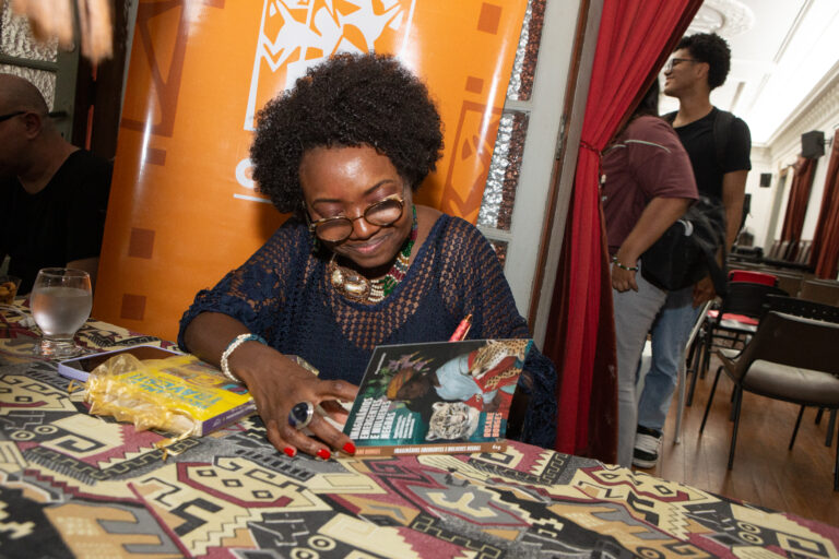 Rosane Borges lança livro no Rio de Janeiro e propõe novos imaginários a partir do protagonismo de mulheres negras