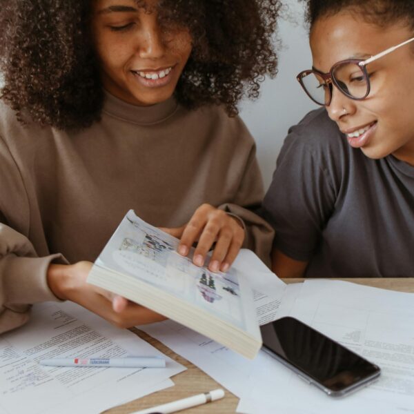 Formação gratuita impulsiona negócios de mulheres negras em Salvador (BA) e outras capitais