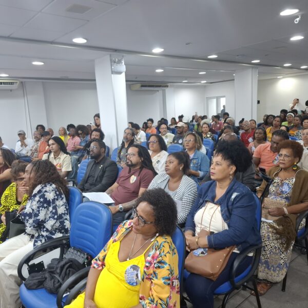 Audiência pública em Salvador (BA) reúne população, movimentos sociais e pré-candidaturas negras para ampliar o debate sobre a PEC da Reparação 