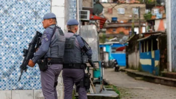 Relatório aponta que jovens homens negros foram as principais vítimas letais das operações “Escudo” e “Verão”, realizadas na Baixada Santista (SP)
