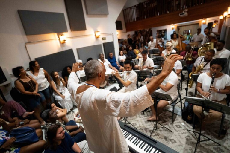 Orquestra Afrosinfônica se apresenta na Igreja Nossa Senhora Rosário do Pretos, em Salvador (BA)