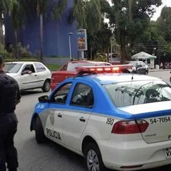 Policial militar é denunciado pelo Ministério Plúblico por homicídio de jovem negro durante perseguição no Rio de Janeiro 