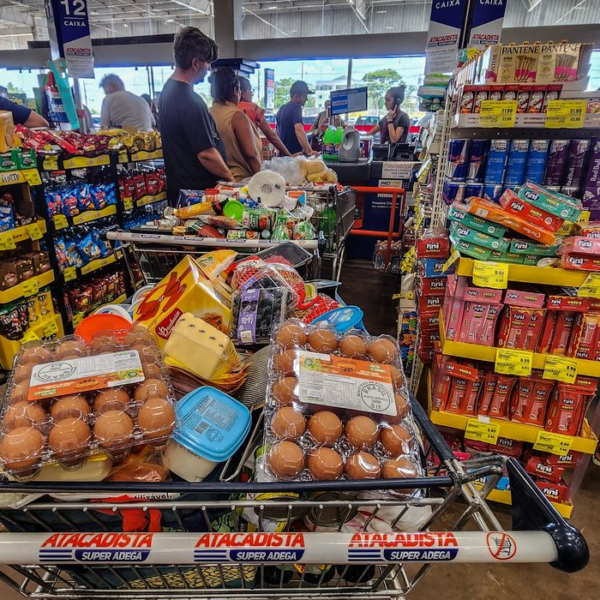 Pesquisa aponta crescimento nas vendas de alimentos após proibição das bets